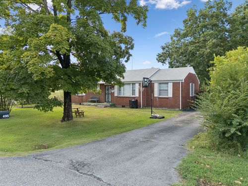 495 Carman Ave, New Johnsonville, TN, 37134-9652 | Card Image