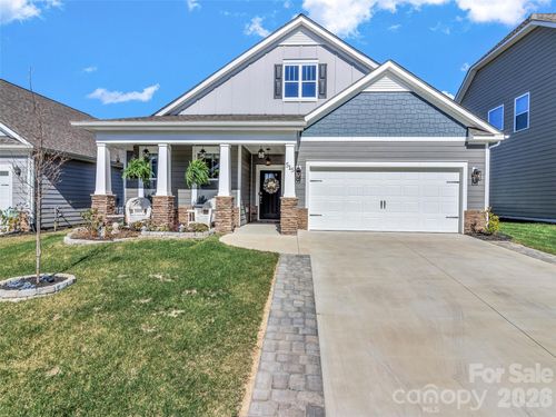 515 Fox Cove Rd, Hendersonville, NC, 28792-0652 | Card Image