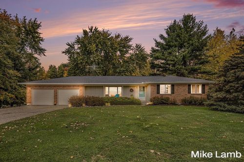 3825 14 Mile Rd Nw, Sparta, MI, 49345-9729 | Card Image