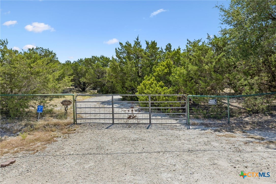 Residential in Canyon Lake 3