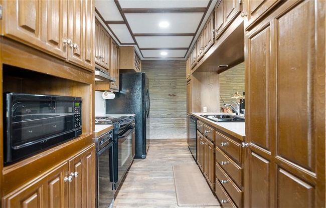 3908 Cr 2800, House other with 3 bedrooms, 3 bathrooms and null parking in Independence KS | Image 8