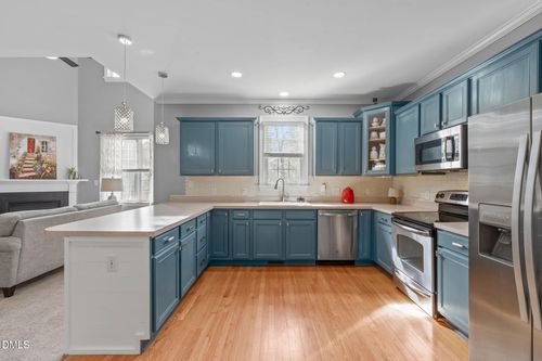 105 Tuska Hills Dr, Holly Springs, NC, 27540-8408 | Card Image