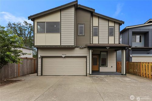 28226 226th Pl Se, Maple Valley, WA, 98038-5177 | Card Image