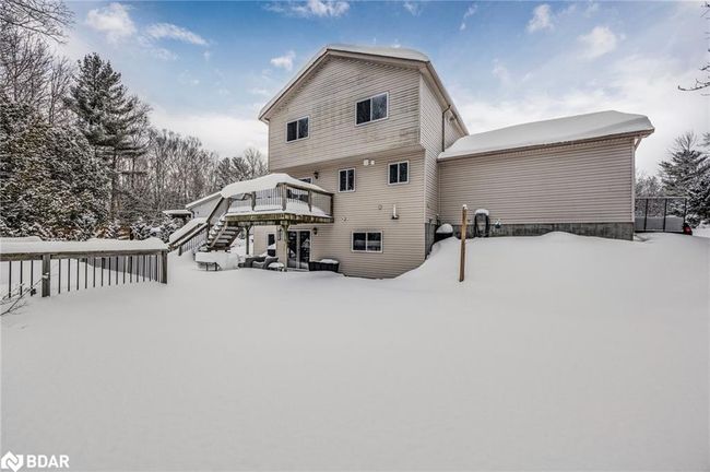 11 Maple Crt, House other with 3 bedrooms, 3 bathrooms and 8 parking in Coldwater ON | Image 43