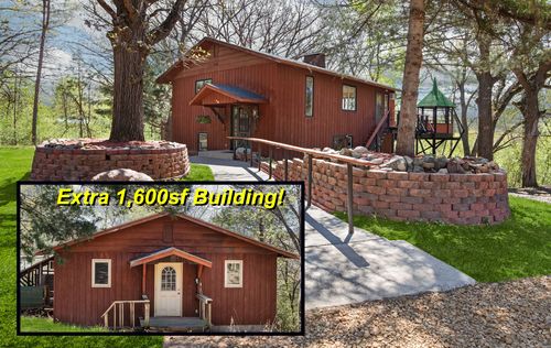 327 Krattley Ln, Hudson, WI, 54016-7104 | Card Image