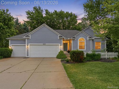 12311 Water Greens Ct, Fenton, MI, 48430-9632 | Card Image
