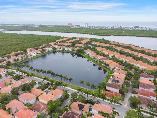 1270 Weeping Willow Way, Hollywood, FL, 33019-4830 | Card Image