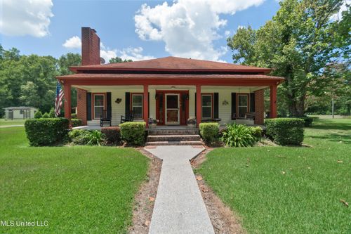 557 Old Highway 49, Seminary, MS, 39479-9119 | Card Image