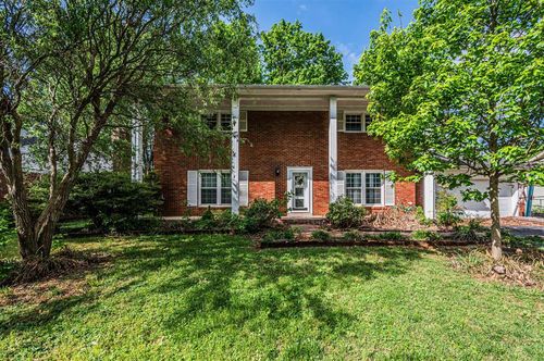 1738 Karen Cir, Bowling Green, KY, 42104-3346 | Card Image
