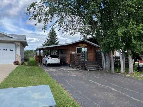 118 Alberta Avenue, Halkirk, AB, T0C1M0 | Card Image