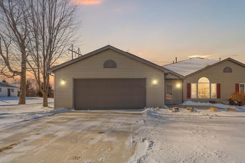 1302 25th Ave Nw, Faribault, MN, 55021-3429 | Card Image