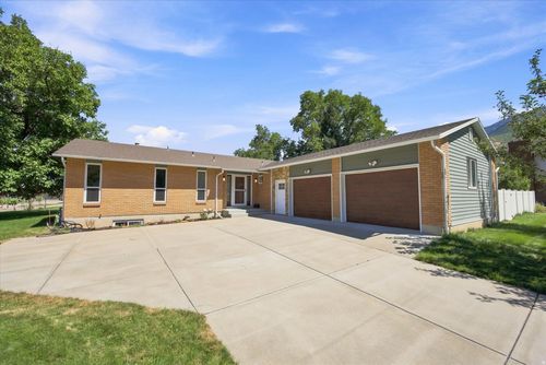 2407 Country Oaks Dr, Layton, UT, 84040-7805 | Card Image