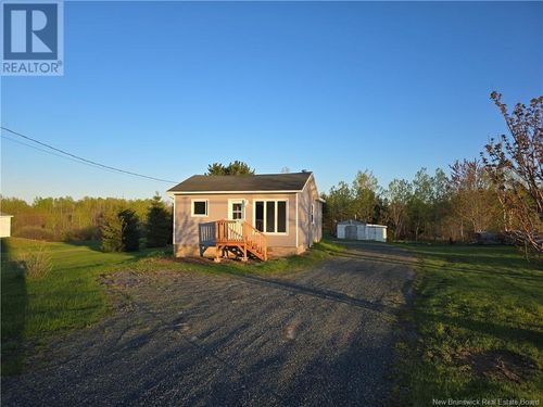 1422 Rte 160, Saint-Sauveur, NB, E8L1M2 | Card Image