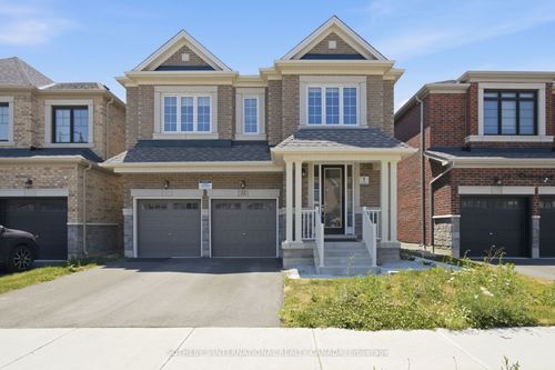 32 Bermondsey Way, Brampton, ON, L6Y6K8 | Card Image