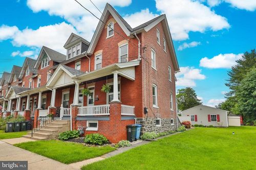 1116 Juniper St, Quakertown, PA, 18951-1518 | Card Image