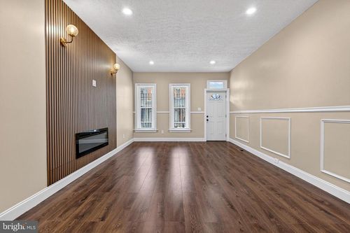 5217 Saint Charles Ave, BALTIMORE, MD, 21215-5042 | Card Image