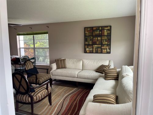 b-208-8205 Nw 61st St, TAMARAC, FL, 33321-4266 | Card Image