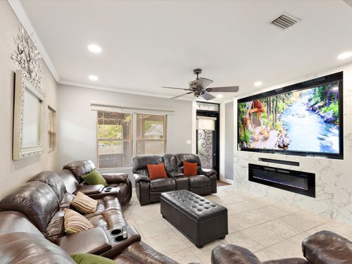 2506 Vaughn Blvd, Fort Worth, TX, 76105-3323 | Card Image