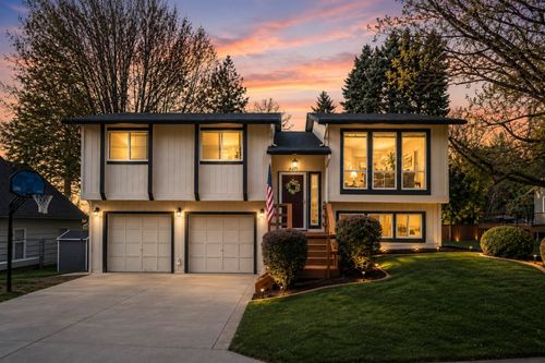 4011 E 20th Ave, Spokane, WA, 99223-5471 | Card Image