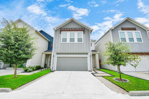 5210 Pinemont Creek Ln, Houston, TX, 77018-1633 | Card Image
