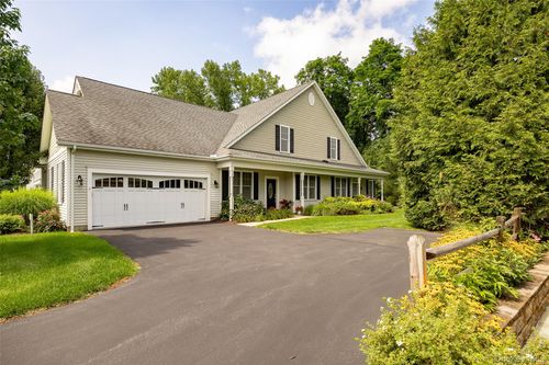 5 Maggie May Way, Cold Spring, NY, 10516-3880 | Card Image