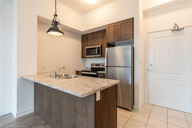 106 - 460 Dundas St E, House attached with 1 bedrooms, 1 bathrooms and 1 parking in Hamilton ON | Image 13