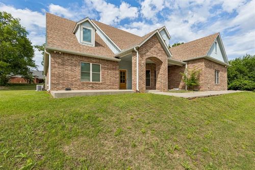 551 W 9th Ave, Bristow, OK, 74010-2313 | Card Image