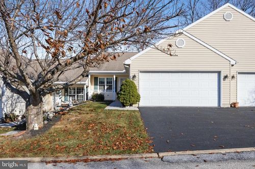 357 Winners Cir, RED LION, PA, 17356-8796 | Card Image