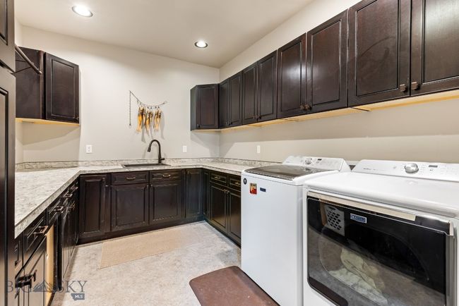 Laundry Room | Image 34
