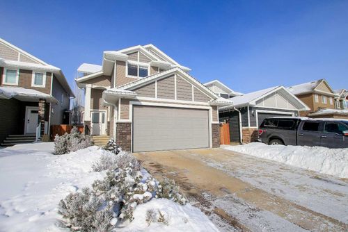 210 Viscount Dr, Red Deer, AB, T4R0M7 | Card Image