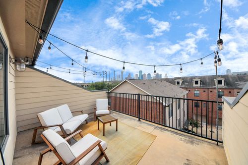 4-2110 Shearn St, Houston, TX, 77007-3962 | Card Image