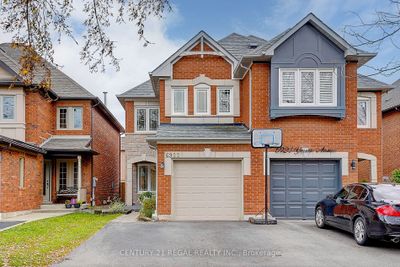 6922 Yarrow Ave, House attached with 3 bedrooms, 4 bathrooms and 3 parking in Mississauga ON | Image 1