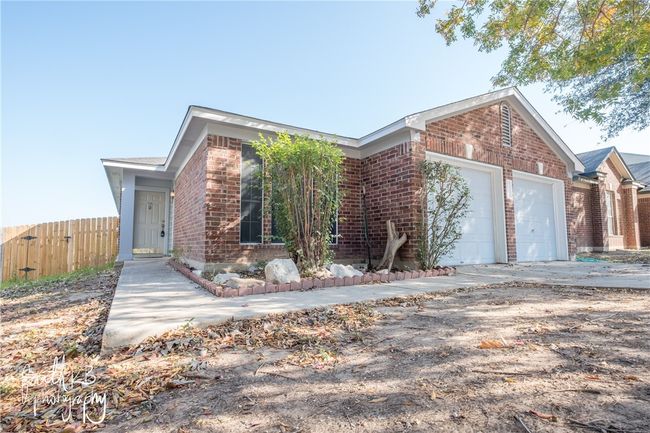 2006 Charlotte Way, House other with 3 bedrooms, 2 bathrooms and 2 parking in Round Rock TX | Image 39