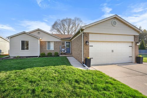 16075 Toulouse, Fraser, MI, 48026-2302 | Card Image