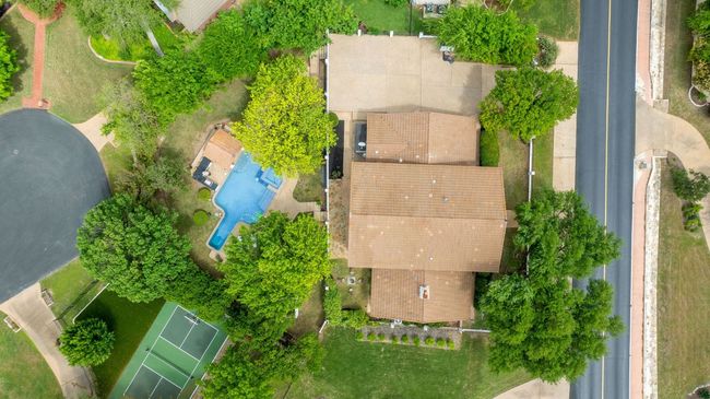 Home is fully fenced and has access to the cul-de-sac | Image 37