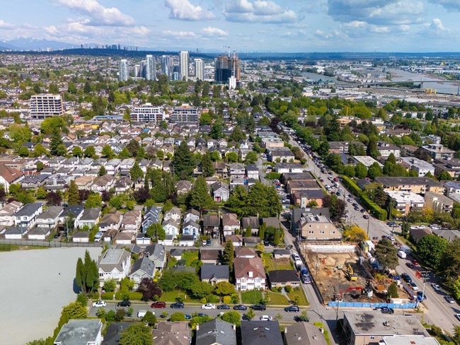 Aerial view of property's location with nearby urban area | Image 34