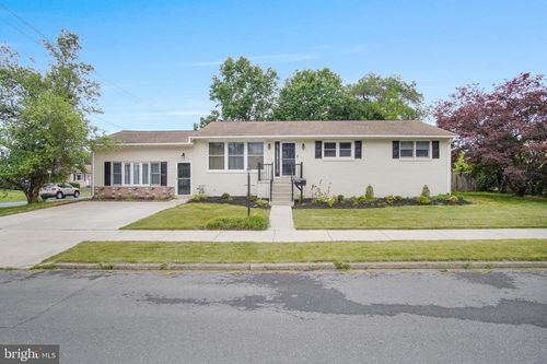 705 Shield St, HARRISBURG, PA, 17109-4741 | Card Image