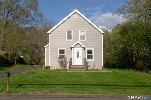 101 Laurel St, East Haven, CT, 06512-1509 | Card Image