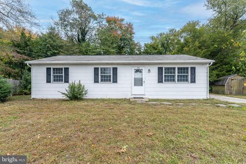 23 W Shore Dr, SOUTHAMPTON, NJ, 08088-1320 | Card Image