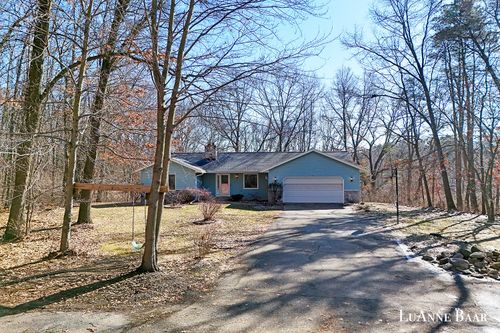 8050 Oakview Rdg Ne, Rockford, MI, 49341-9491 | Card Image