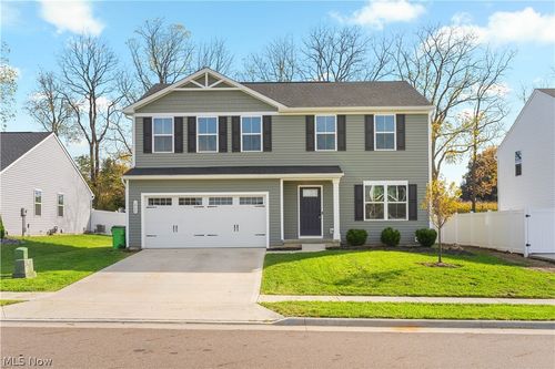1860 Heron Creek St Nw, Massillon, OH, 44647-9688 | Card Image