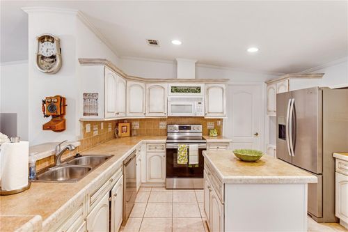 1884-2738 Lake Grassmere Cir, Zellwood, FL, 32798-9023 | Card Image