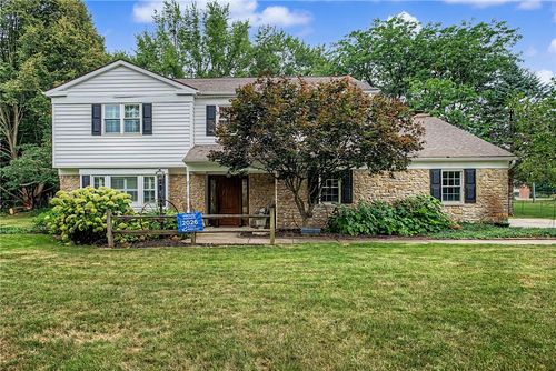 129 Outerview Cir, Xenia, OH, 45385-1317 | Card Image