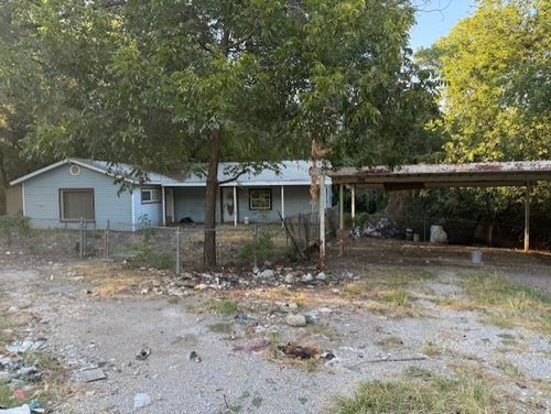 2820 Oak Wood St, Granbury, TX, 76048-3755 | Card Image