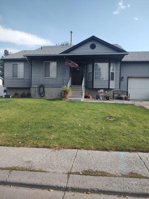 2043 Sierra Dr, Elko, NV, 89801-4504 | Card Image