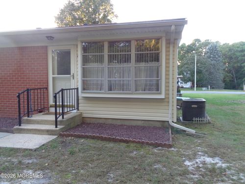 83 E Hudson Pkwy, Whiting, NJ, 08759 | Card Image