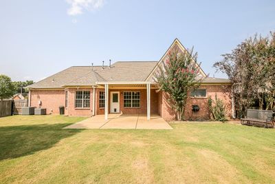 5128 Jon Oak Dr, House other with 4 bedrooms, 3 bathrooms and null parking in Arlington TN | Image 2