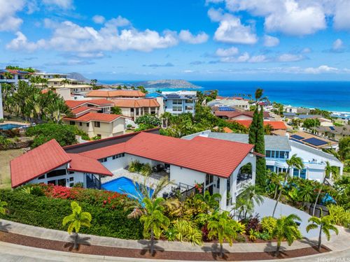 1931 Alaweo St, Honolulu, HI, 96821-1303 | Card Image
