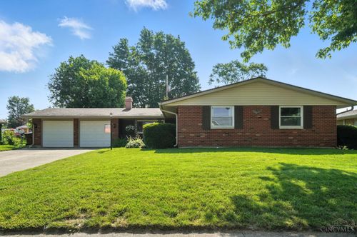 438 Coronado Dr, Fairborn, OH, 45324-5711 | Card Image