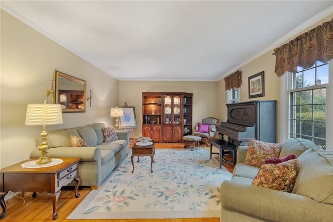 1378 Langport Dr, House other with 4 bedrooms, 4 bathrooms and 2 parking in Upper St. Clair PA | Image 4